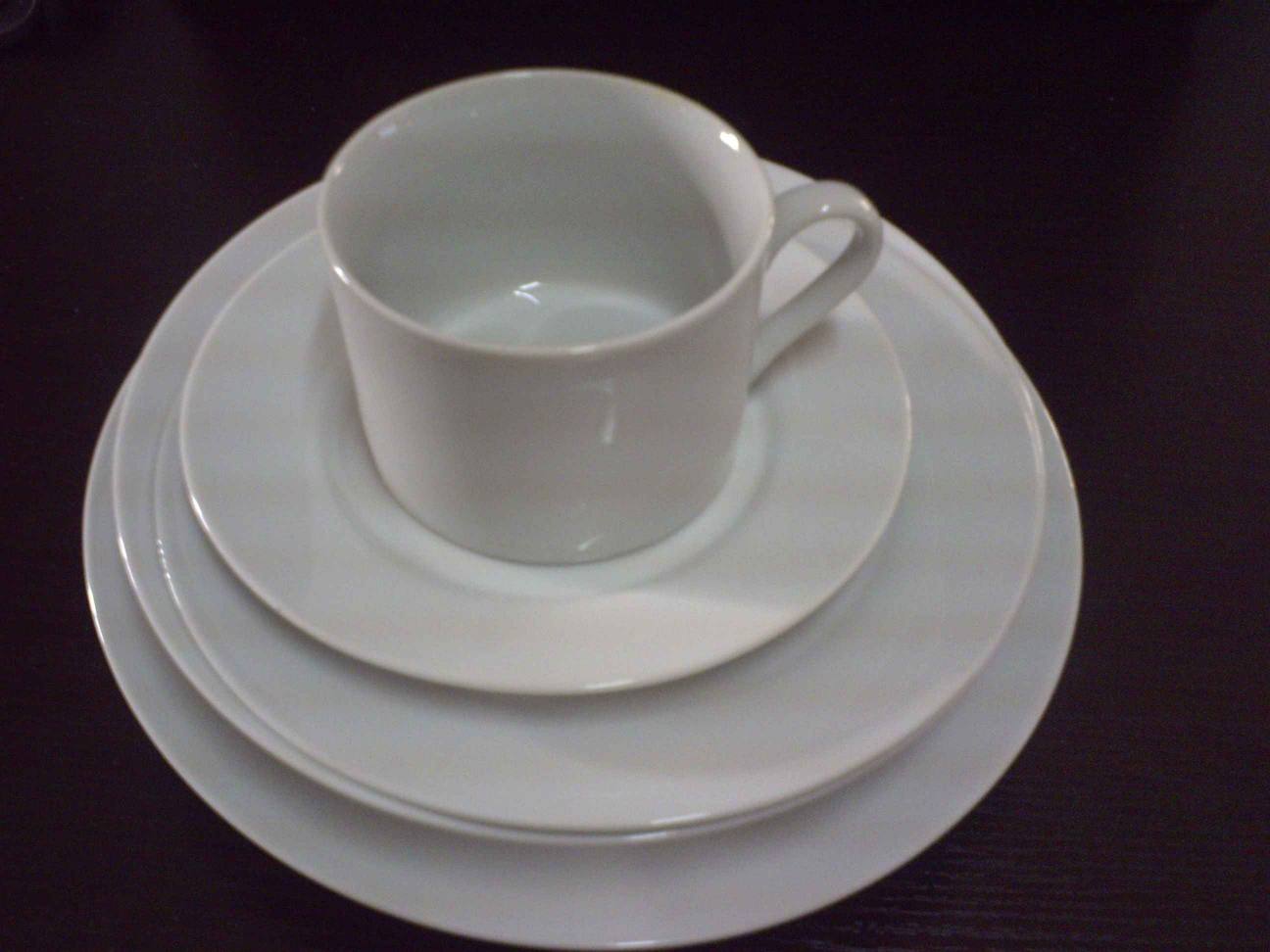 dinnerware