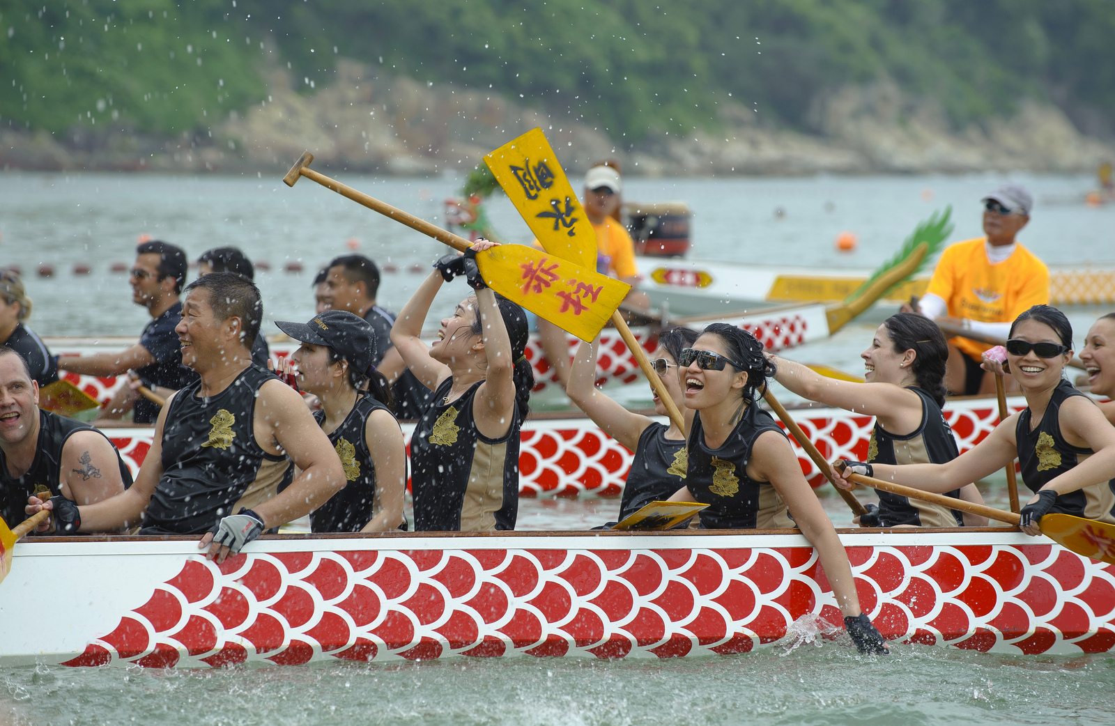 IS- Dragon Boat 01 